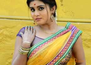 Harini Hot Half Saree Pics photo 6