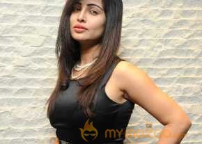 Hashika Dutt Beautiful In Black Dress photo 2