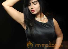 Hashika Dutt Beautiful In Black Dress photo 13