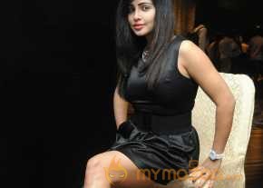 Hashika Dutt Beautiful In Black Dress photo 6