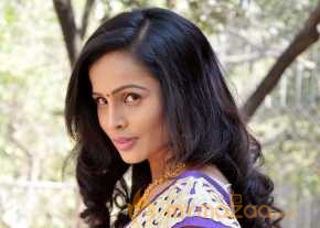 Hashika Dutt Saree Stills photo 7