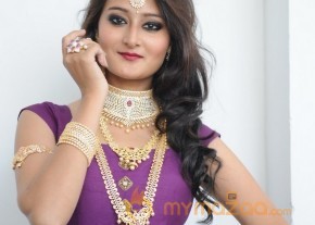 Hyderabad Model Nilofer Latest Glam Pics photo 4