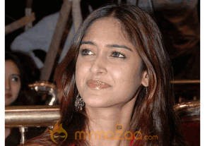 Ileana Hot Photshoot photo 522