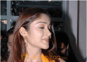 Ileana Hot Photshoot photo 426