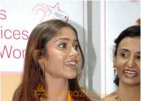 Ileana Hot Photshoot photo 76
