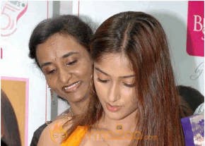 Ileana Hot Photshoot photo 459