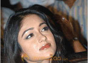 Ileana Hot Photshoot photo 593