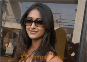 Ileana Hot Photshoot photo 320