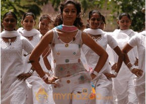 Ileana Hot Photshoot photo 58