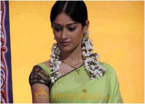 Ileana Hot Photshoot photo 545