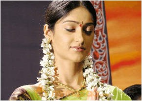 Ileana Hot Photshoot photo 5