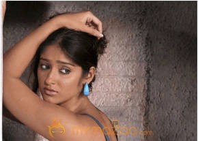 Ileana Hot Photshoot photo 425