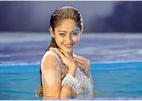 Ileana Hot Photshoot photo 312