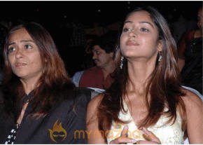Ileana Hot Photshoot photo 142