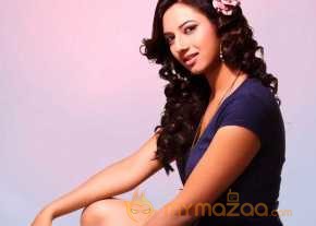  Isha Chawla  photo 4