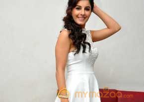  Isha Talwar  photo 15