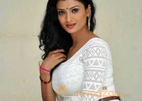 Ishita Vyas Photoshoot At Miss Leelavathi Press Meet photo 6