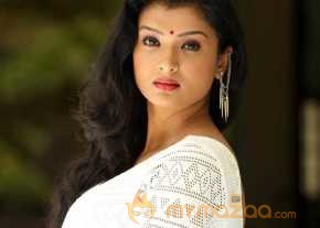 Ishita Vyas Photoshoot At Miss Leelavathi Press Meet photo 5