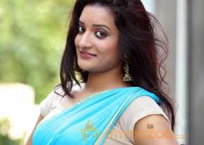  Janani Saree Stills  photo 2