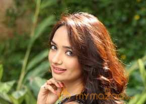 Jiya photo 9
