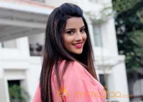 Jyotii Sethi Photoshoot On Pink Frock photo 5