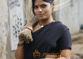 Kaalayaa Tasmay Namahaa Movie Heroine Stills photo 10