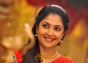 Kamalini Mukherjee photo 7
