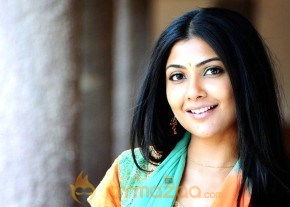 Kamalini Mukherjee Stills photo 15