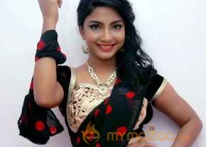  Kamna Singh  photo 5
