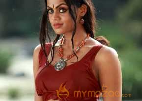  Karthika Nair  photo 9