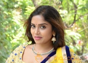 Karunya New Photos photo 8