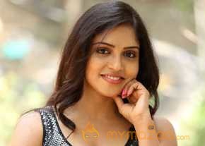 Karunya New Photoshoot photo 7