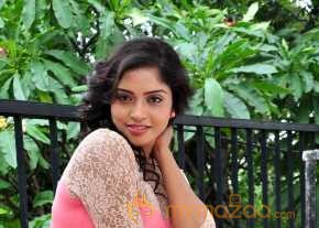 Karunya New Photoshoot photo 9