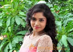 Karunya New Photoshoot photo 13