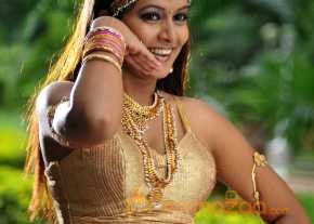  Kavya Kumar  photo 8