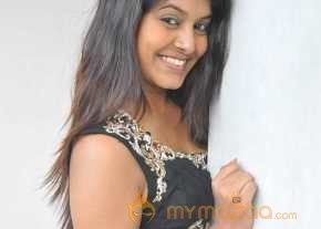  Kavya Kumar  photo 9