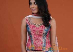  Kavya Shetty  photo 9