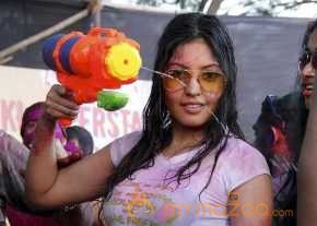 Komal Jha Celebrates Holi