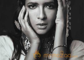Lakshmi Manchu New Stills photo 7