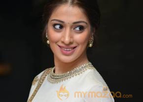 Lakshmi Rai Latest Glam Photos  photo 2