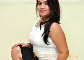 Lavanya New Photoshoot photo 2