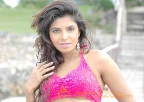 Laveena New Photoshoot photo 17