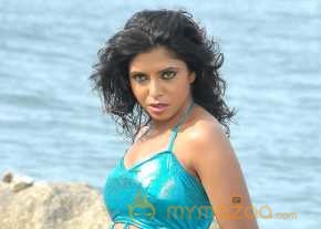 Laveena New Photoshoot photo 4