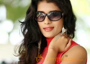 Liza Reddy Latest Photoshoot photo 12