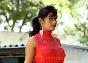Liza Reddy Latest Photoshoot photo 13
