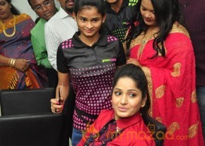 Madhavi Latha Inauguraties Green Trends  photo 14