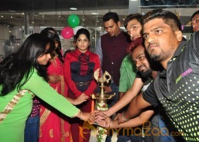 Madhavi Latha Inauguraties Green Trends  photo 13