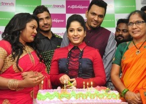 Madhavi Latha Inauguraties Green Trends  photo 2