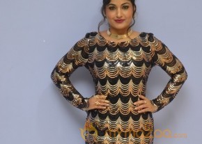 Madhavi Latha Latest Stills photo 5