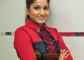 Madhavi Latha Photos photo 15